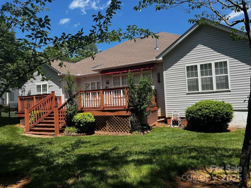 7700 Sedgebrook Drive, Stanley, NC 28164.  MLS# CAR4227336, YatesRealty ID 22821. 