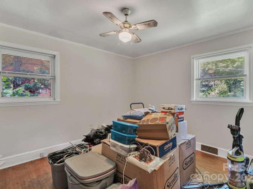 2008 Kimway Drive, Matthews, NC 28105.  MLS# CAR4273104, YatesRealty ID 22823. 