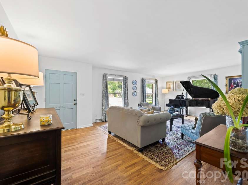 208 Dixie Street, Cherryville, NC 28021.  MLS# CAR4374662, YatesRealty ID 22823. 