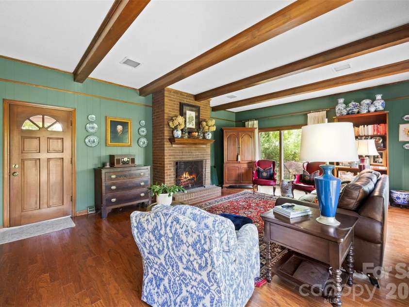 208 Dixie Street, Cherryville, NC 28021.  MLS# CAR4374662, YatesRealty ID 22823. 