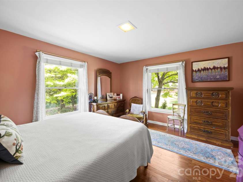 208 Dixie Street, Cherryville, NC 28021.  MLS# CAR4374662, YatesRealty ID 22823. 