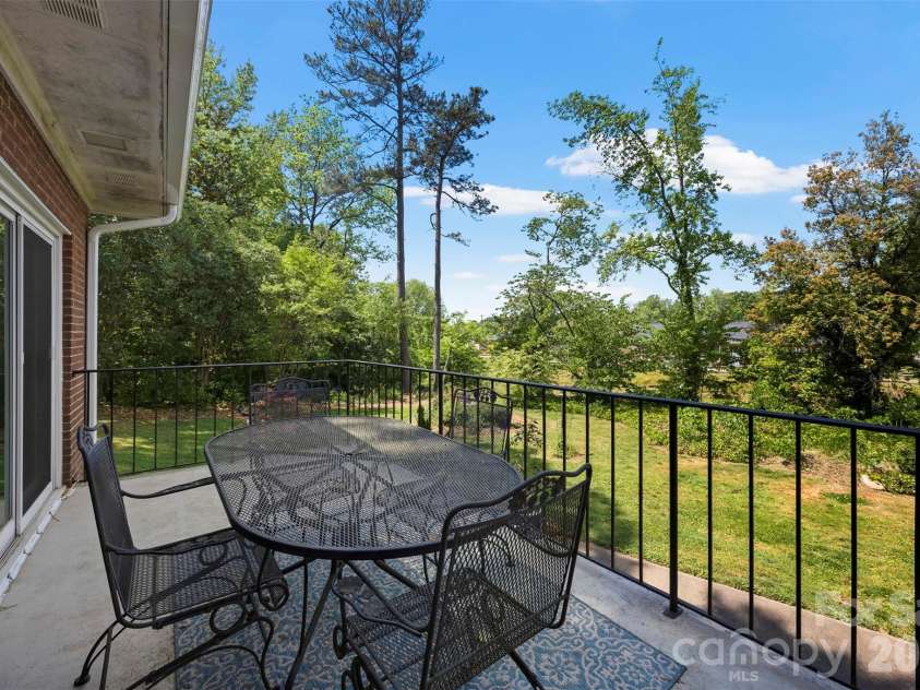 208 Dixie Street, Cherryville, NC 28021.  MLS# CAR4374662, YatesRealty ID 22823. 