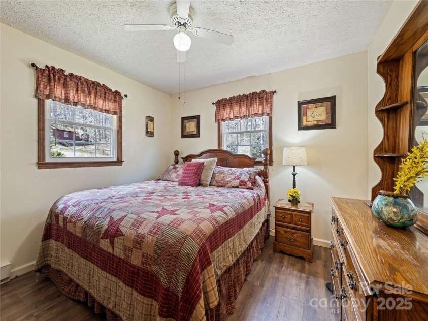 44 Robin Hood Lane, Maggie Valley, NC 28751.  MLS# CAR4239379, YatesRealty ID 22824. 