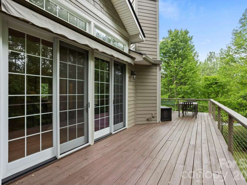547 Pinnacle Peak Lane, Flat Rock, NC 28731.  MLS# CAR4380759, YatesRealty ID 22824. 