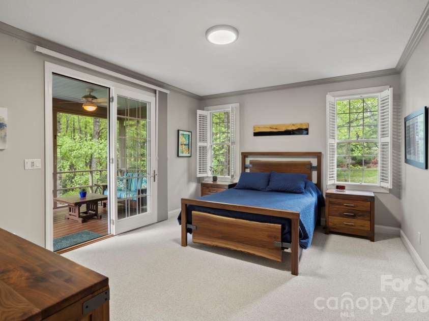 547 Pinnacle Peak Lane, Flat Rock, NC 28731.  MLS# CAR4380759, YatesRealty ID 22824. 