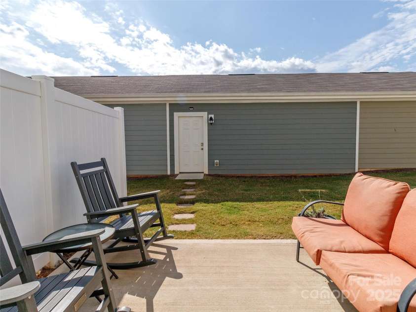 426 Kenwood View, Indian Trail, NC 28079.  MLS# CAR4234427, YatesRealty ID 22825. 