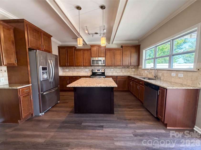 614 Dewey Court, Fort Mill, SC 29715.  MLS# CAR4379954, YatesRealty ID 22825. 