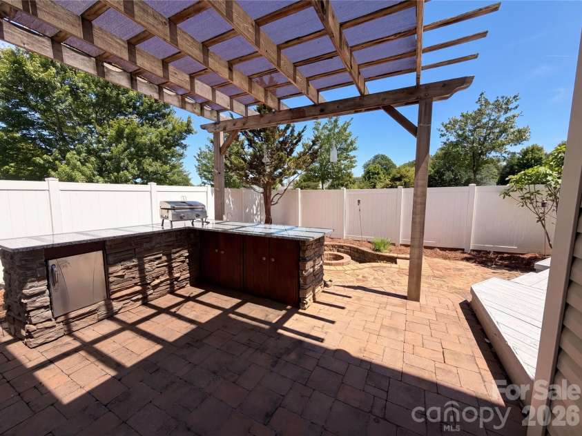 614 Dewey Court, Fort Mill, SC 29715.  MLS# CAR4379954, YatesRealty ID 22825. 