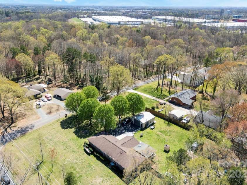 4937 Lebanon Drive, Charlotte, NC 28273.  MLS# CAR4226322, YatesRealty ID 22826. 