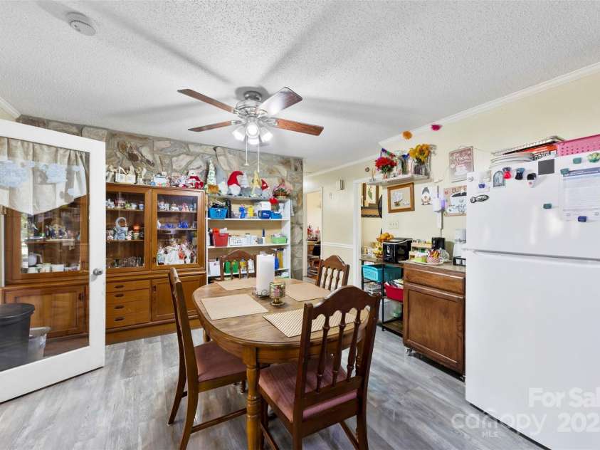 4937 Lebanon Drive, Charlotte, NC 28273.  MLS# CAR4226322, YatesRealty ID 22826. 