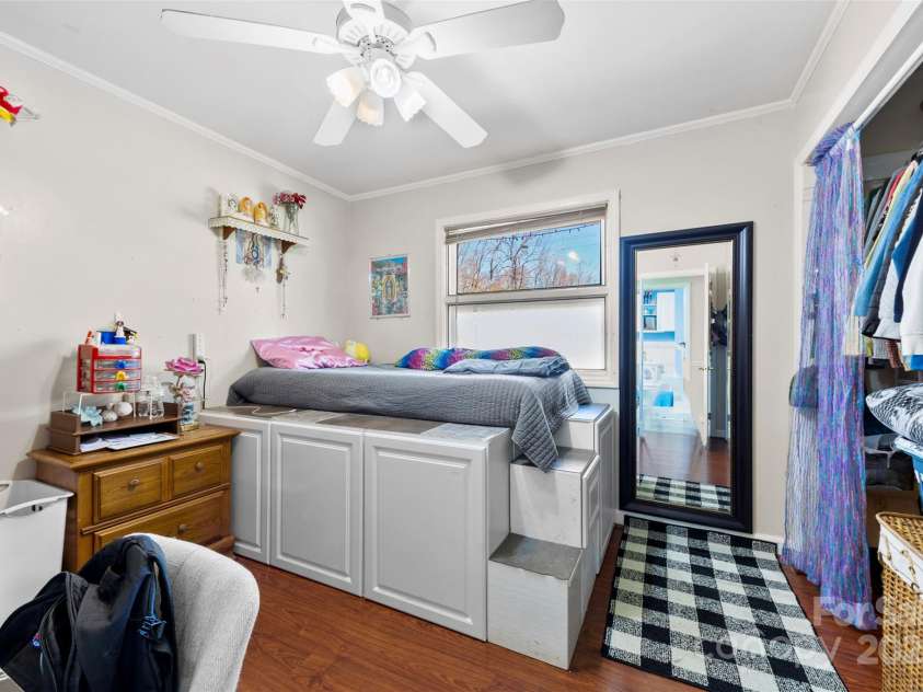 4937 Lebanon Drive, Charlotte, NC 28273.  MLS# CAR4226322, YatesRealty ID 22826. 