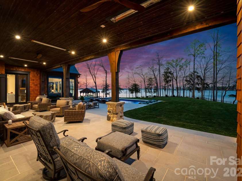 20221 Regatta Island Drive, Cornelius, NC 28031.  MLS# CAR4364285, YatesRealty ID 22827. 