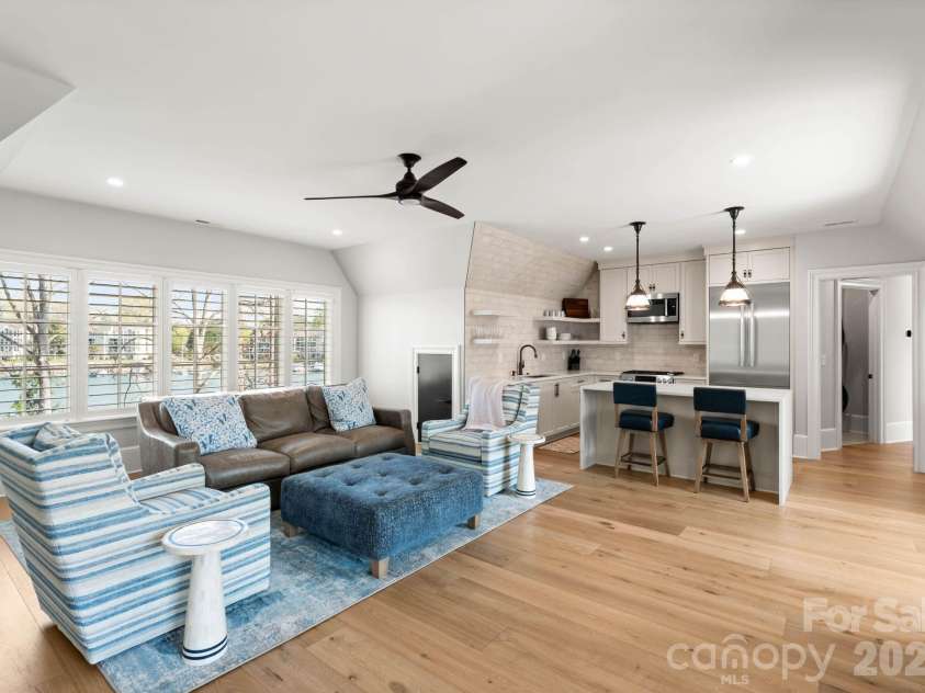 20221 Regatta Island Drive, Cornelius, NC 28031.  MLS# CAR4364285, YatesRealty ID 22827. 