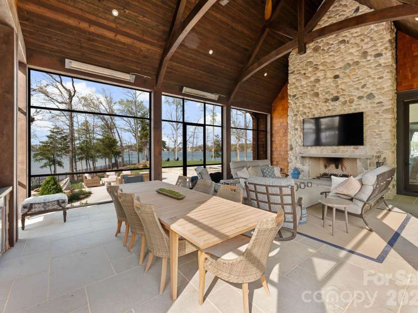 20221 Regatta Island Drive, Cornelius, NC 28031.  MLS# CAR4364285, YatesRealty ID 22827. 
