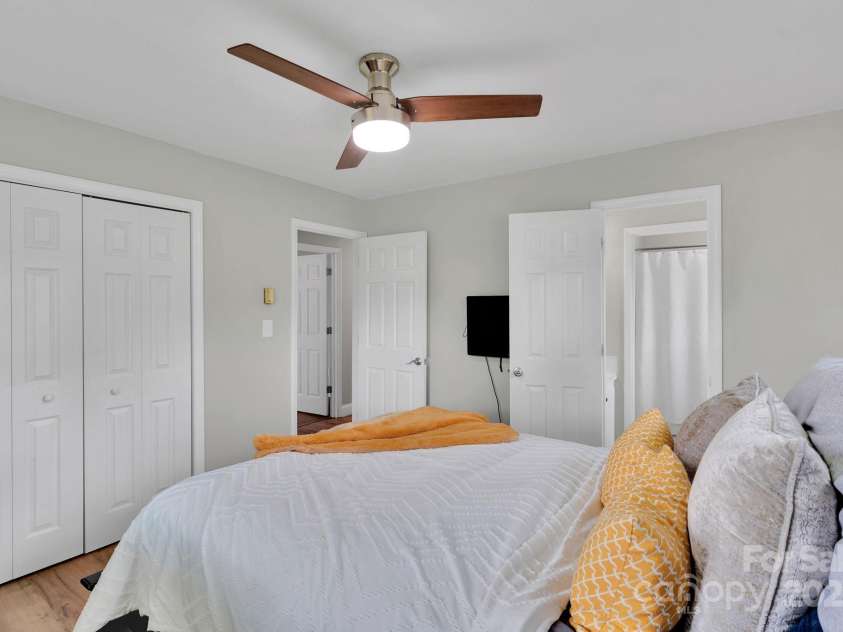 905 Blalock Drive, Kings Mountain, NC 28086.  MLS# CAR4228264, YatesRealty ID 22827. Updated ceiling fans in each bedroom
