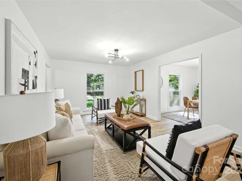 6127 Eagle Peak Drive, Charlotte, NC 28214.  MLS# CAR4267898, YatesRealty ID 22828. 