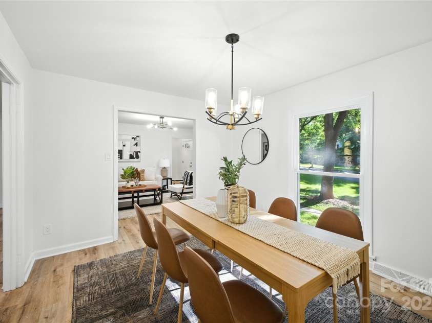 6127 Eagle Peak Drive, Charlotte, NC 28214.  MLS# CAR4267898, YatesRealty ID 22828. 