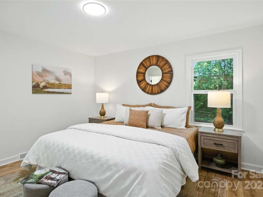 6127 Eagle Peak Drive, Charlotte, NC 28214.  MLS# CAR4267898, YatesRealty ID 22828. 