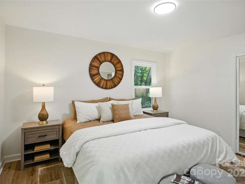 6127 Eagle Peak Drive, Charlotte, NC 28214.  MLS# CAR4267898, YatesRealty ID 22828. 