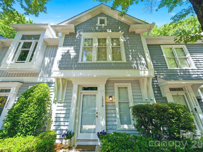 1528 Cleveland Avenue, Charlotte, NC 28203.  MLS# CAR4377306, YatesRealty ID 22829. 