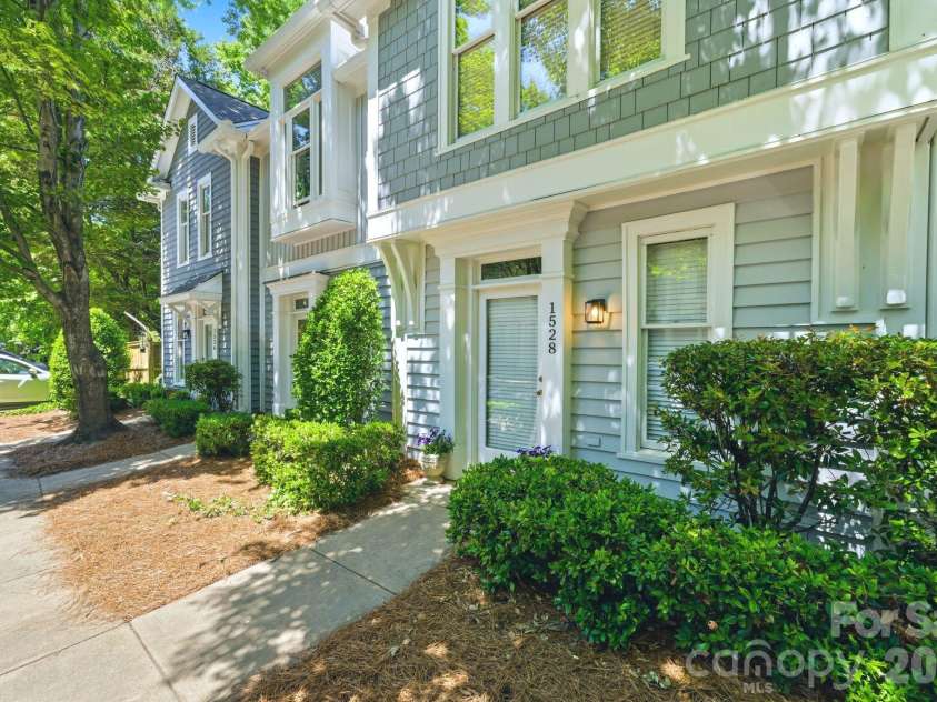 1528 Cleveland Avenue, Charlotte, NC 28203.  MLS# CAR4377306, YatesRealty ID 22829. 