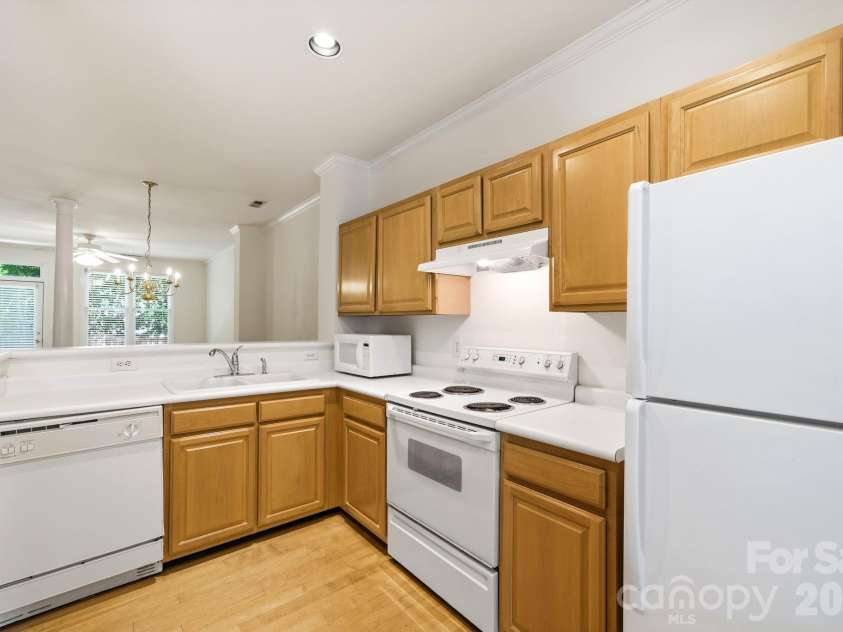 1528 Cleveland Avenue, Charlotte, NC 28203.  MLS# CAR4377306, YatesRealty ID 22829. 