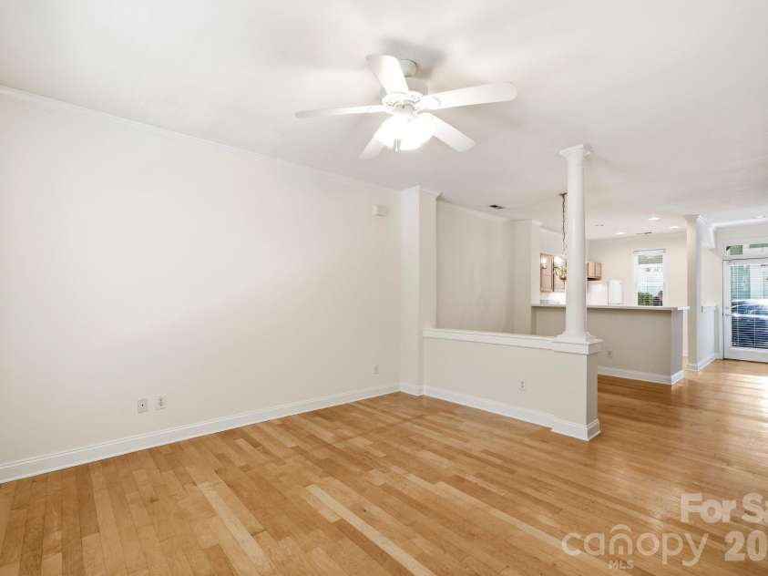 1528 Cleveland Avenue, Charlotte, NC 28203.  MLS# CAR4377306, YatesRealty ID 22829. 