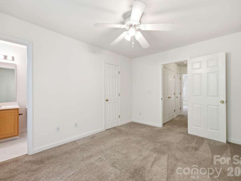 1528 Cleveland Avenue, Charlotte, NC 28203.  MLS# CAR4377306, YatesRealty ID 22829. 