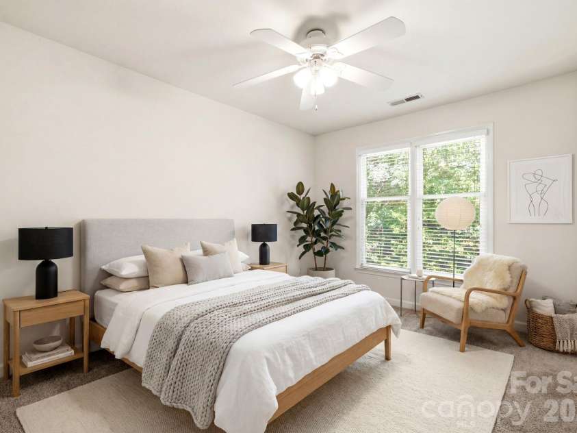 1528 Cleveland Avenue, Charlotte, NC 28203.  MLS# CAR4377306, YatesRealty ID 22829. Virtually Staged!