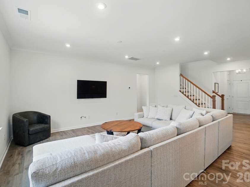 11113 Godwit Lane, Charlotte, NC 28278.  MLS# CAR4268696, YatesRealty ID 2283. 