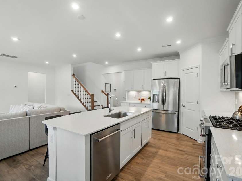 11113 Godwit Lane, Charlotte, NC 28278.  MLS# CAR4268696, YatesRealty ID 2283. 