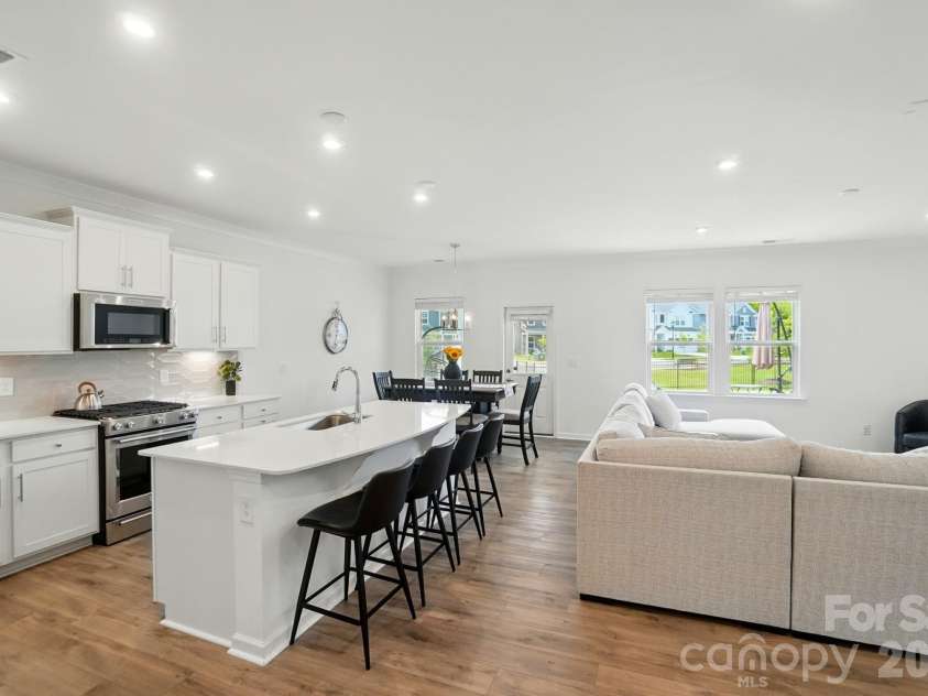 11113 Godwit Lane, Charlotte, NC 28278.  MLS# CAR4268696, YatesRealty ID 2283. 