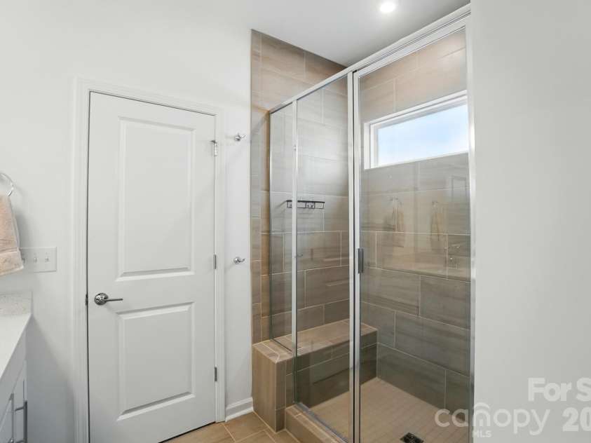 11113 Godwit Lane, Charlotte, NC 28278.  MLS# CAR4268696, YatesRealty ID 2283. 