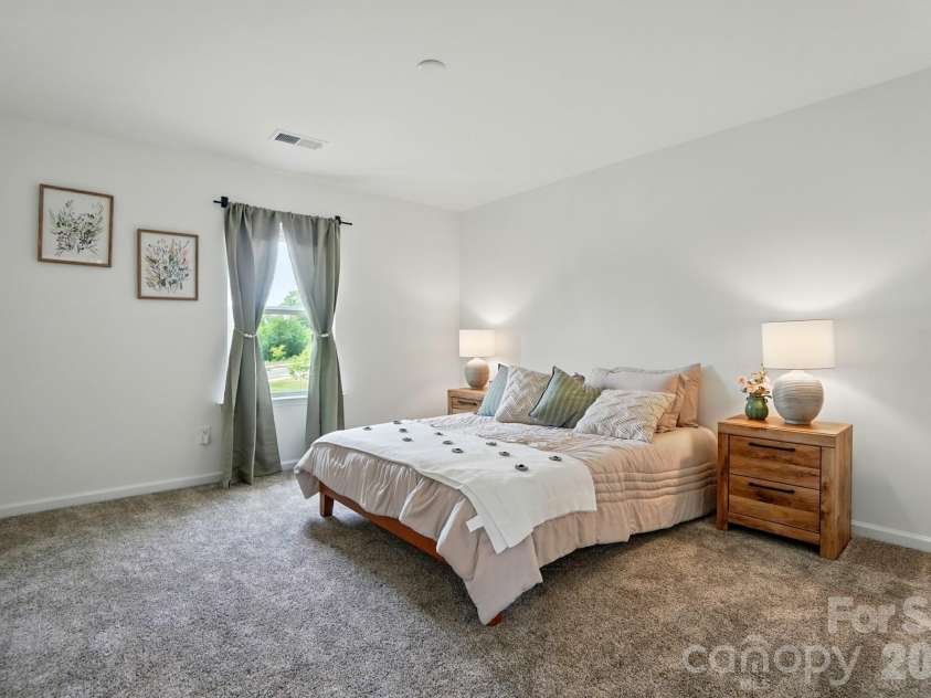 11113 Godwit Lane, Charlotte, NC 28278.  MLS# CAR4268696, YatesRealty ID 2283. 