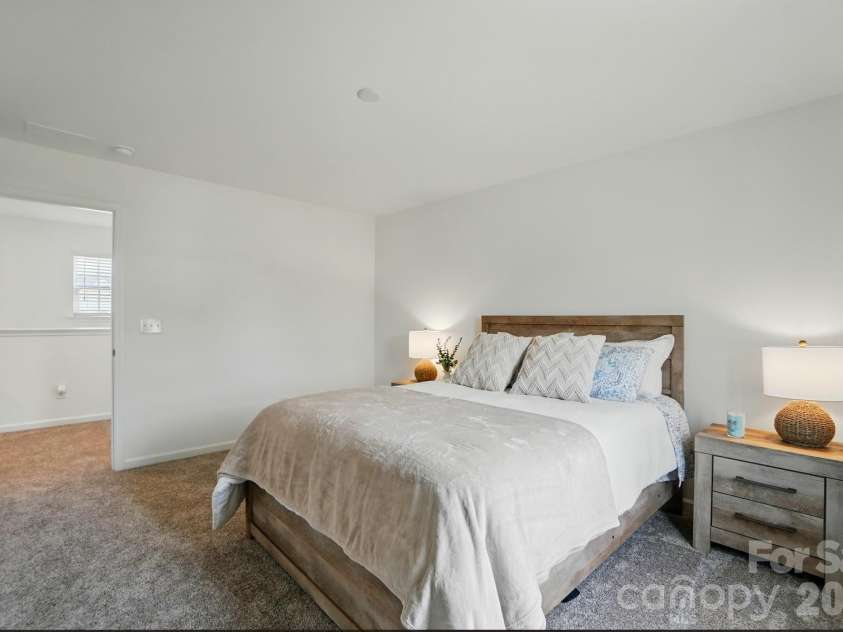 11113 Godwit Lane, Charlotte, NC 28278.  MLS# CAR4268696, YatesRealty ID 2283. Bedroom 2