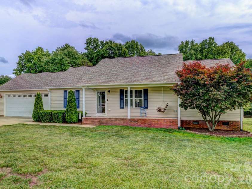 4671 Garys Place, Crouse, NC 28033.  MLS# CAR4382360, YatesRealty ID 22831. 
