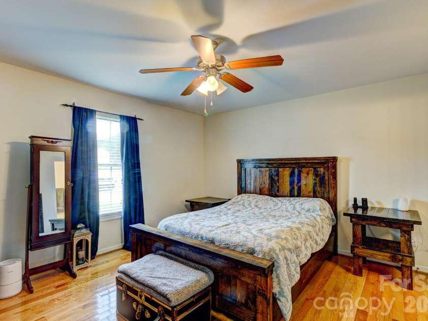 4671 Garys Place, Crouse, NC 28033.  MLS# CAR4382360, YatesRealty ID 22831. 