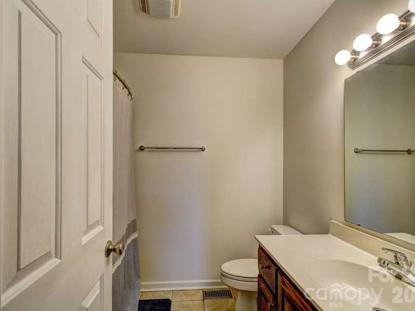 4671 Garys Place, Crouse, NC 28033.  MLS# CAR4382360, YatesRealty ID 22831. 