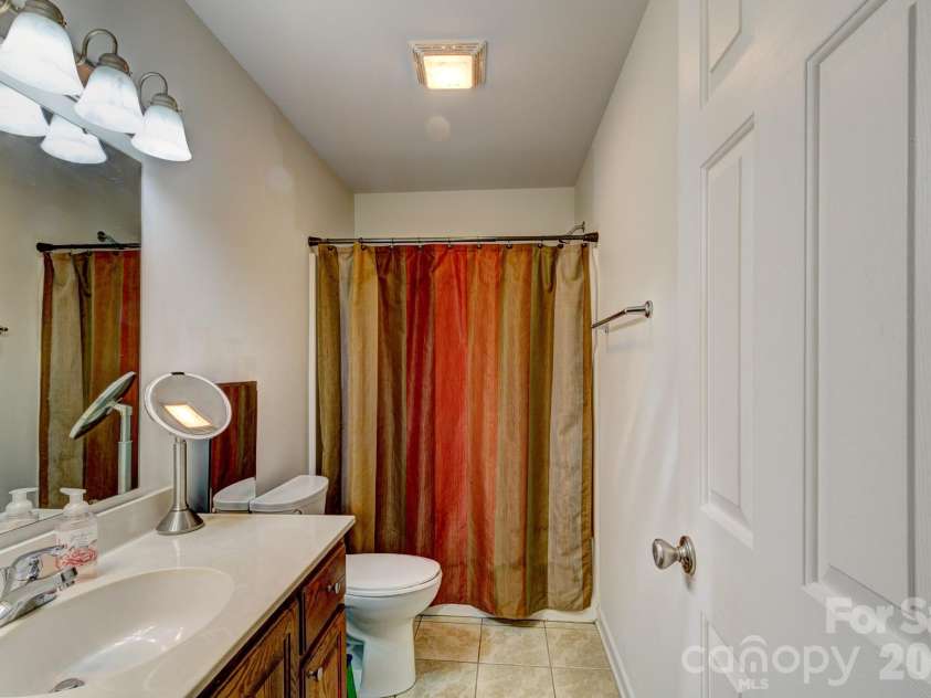 4671 Garys Place, Crouse, NC 28033.  MLS# CAR4382360, YatesRealty ID 22831. 