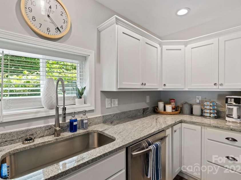 174 Ridge Road, Lake Lure, NC 28746.  MLS# CAR4269026, YatesRealty ID 22832. 