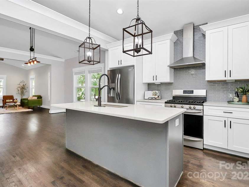 323 Keswick Avenue, Charlotte, NC 28206.  MLS# CAR4271562, YatesRealty ID 22833. An Entertainer's Dream!