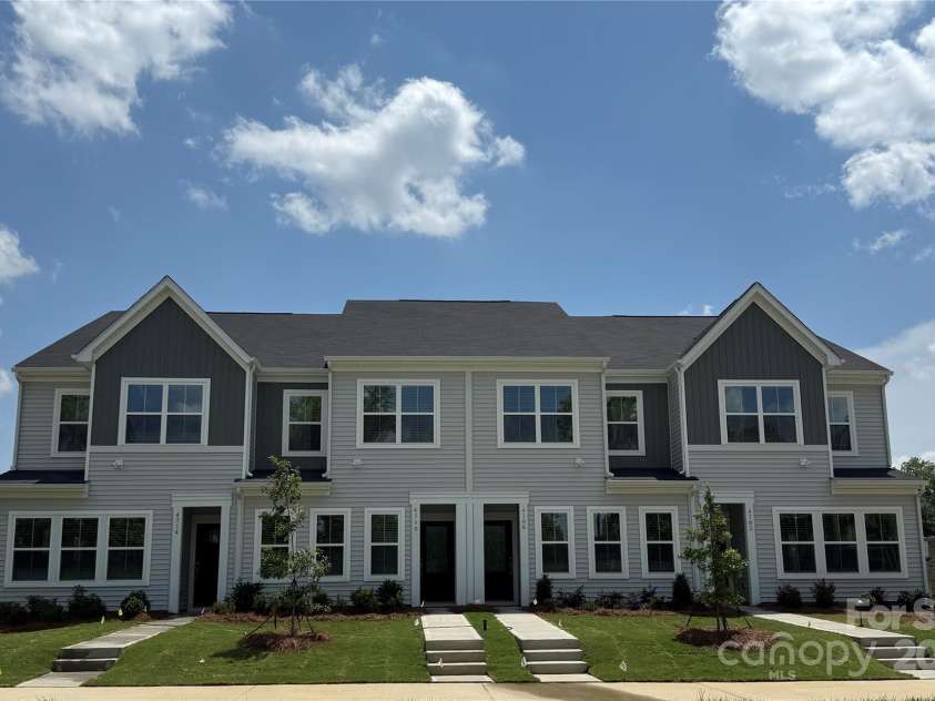 4754 Lakeview Road, Charlotte, NC 28216.  MLS# CAR4241433, YatesRealty ID 22834. REPRESENTATIVE PHOTO ONLY