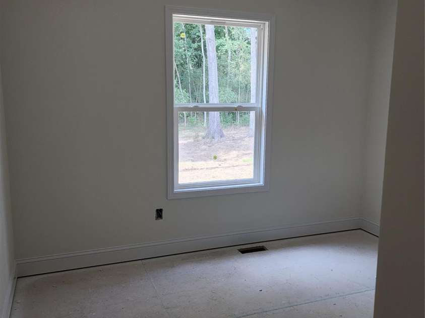 154 Hinton Street, Chester, SC 29706.  MLS# CAR4276134, YatesRealty ID 22836. Bedroom 2