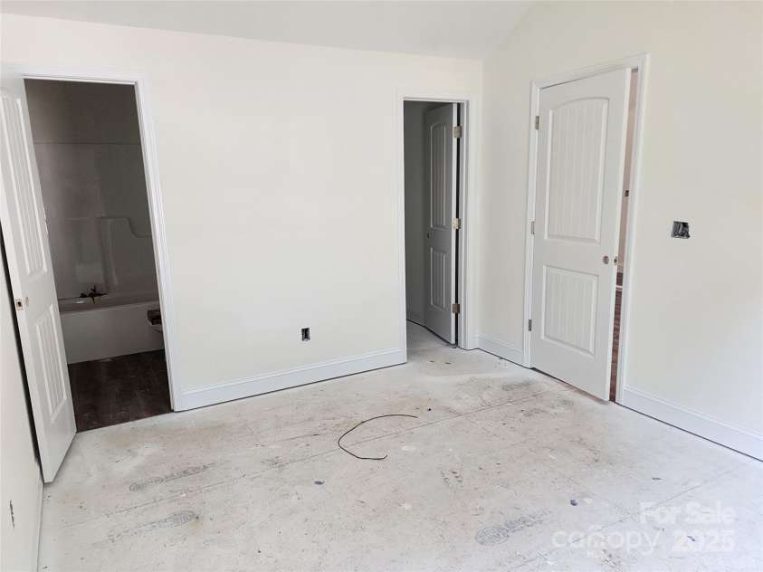 154 Hinton Street, Chester, SC 29706.  MLS# CAR4276134, YatesRealty ID 22836. Primary Bedroom