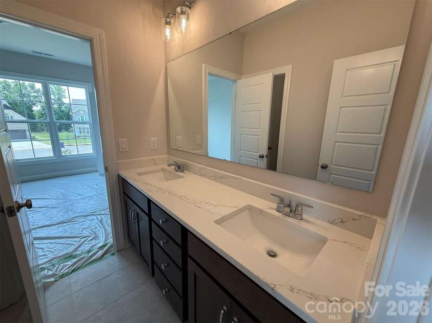 4237 Dahlia Drive, Harrisburg, NC 28075.  MLS# CAR4380418, YatesRealty ID 22837. Bath 2