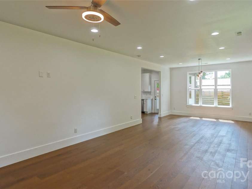 5511 Milhaven Lane, Charlotte, NC 28269.  MLS# CAR4275860, YatesRealty ID 22837. 