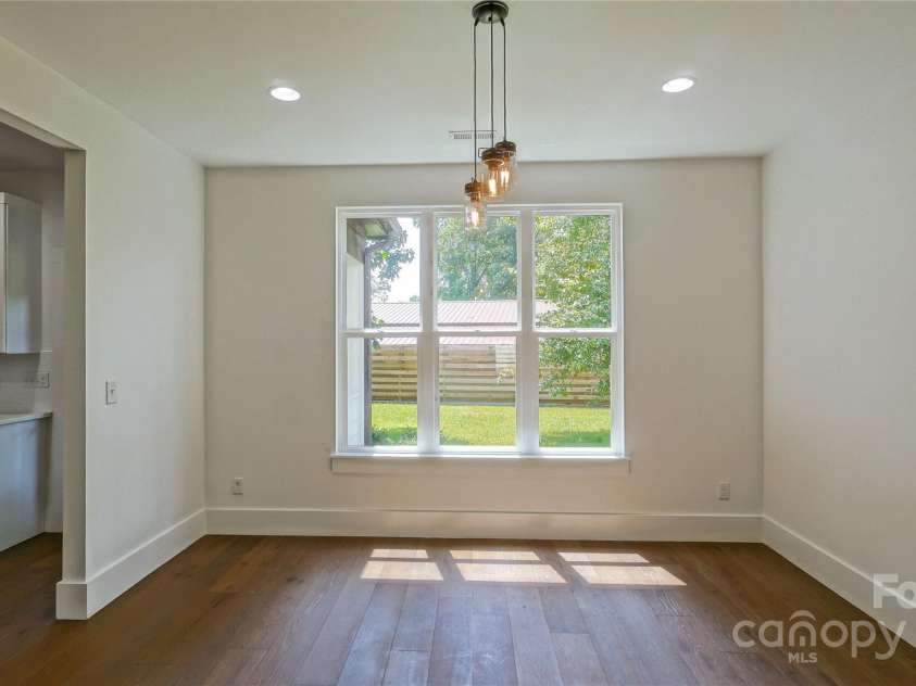 5511 Milhaven Lane, Charlotte, NC 28269.  MLS# CAR4275860, YatesRealty ID 22837. 