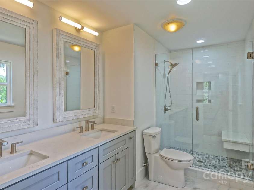 5511 Milhaven Lane, Charlotte, NC 28269.  MLS# CAR4275860, YatesRealty ID 22837. 