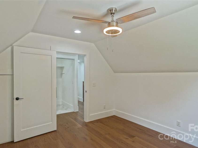 5511 Milhaven Lane, Charlotte, NC 28269.  MLS# CAR4275860, YatesRealty ID 22837. 