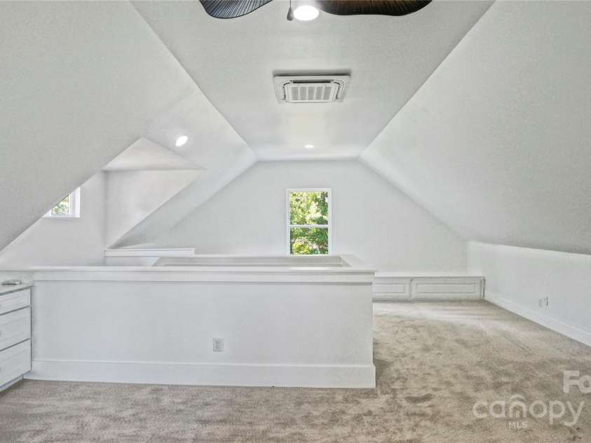 5511 Milhaven Lane, Charlotte, NC 28269.  MLS# CAR4275860, YatesRealty ID 22837. 